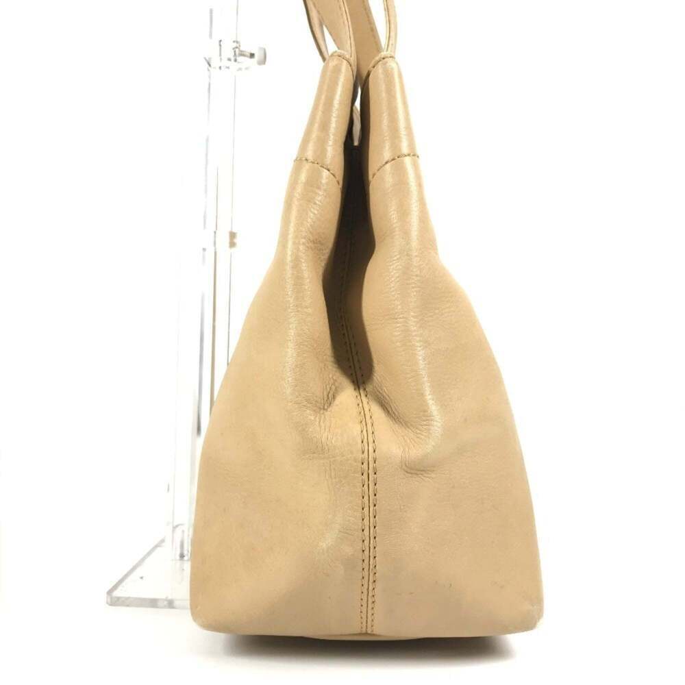 CHANEL Cream Leather Logo Tote Bag - Picture 3 of 16